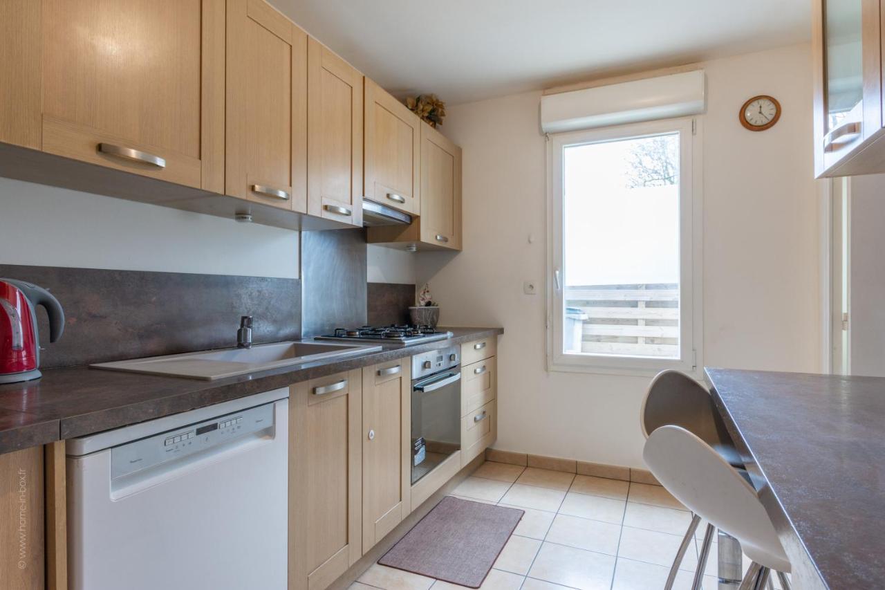 Le Duplex Chessy - 15Min From Disneyland - 2 Private Parkings - Garden - Kingsize & Queensize Bed - Supermarket Behind The House Luaran gambar