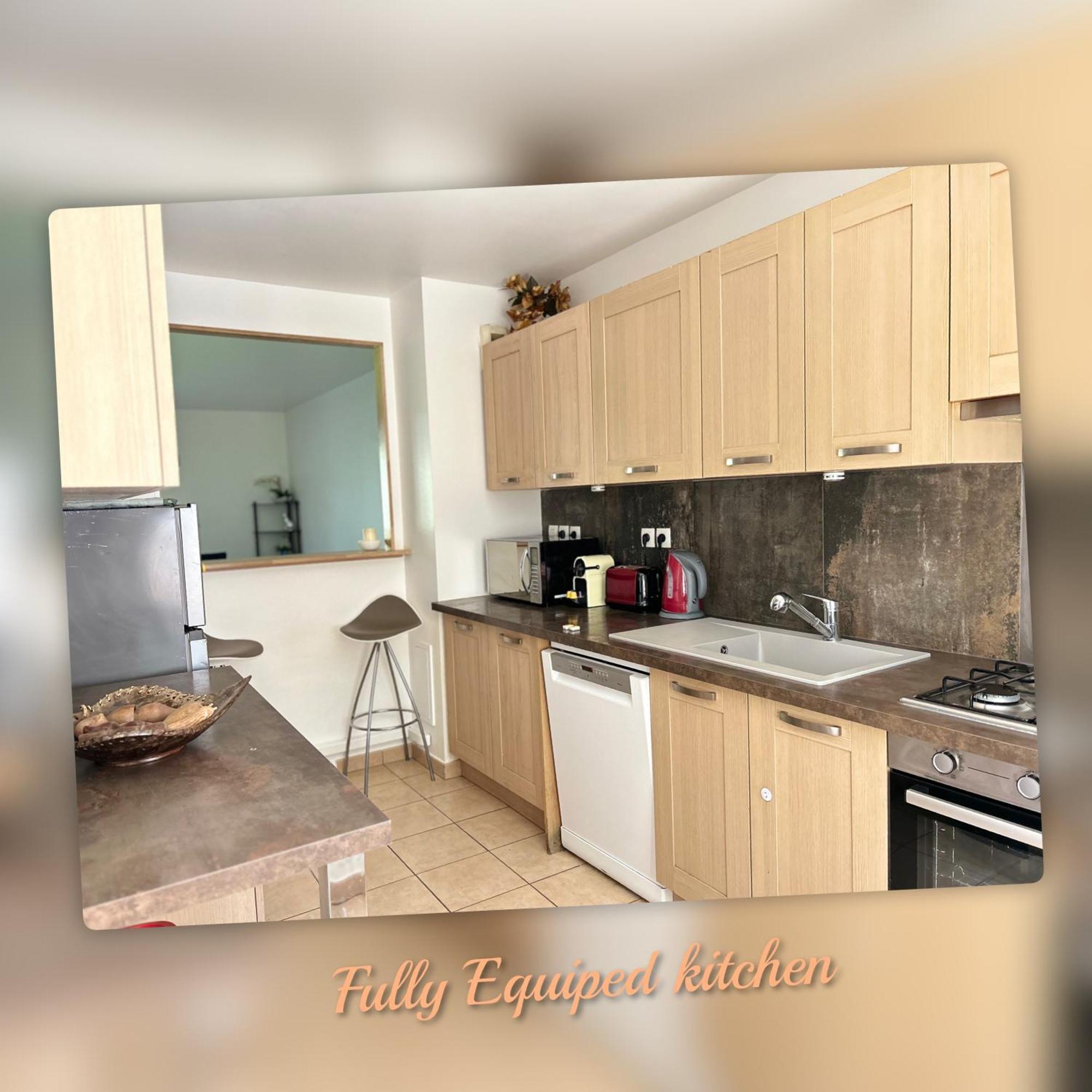 Le Duplex Chessy - 15Min From Disneyland - 2 Private Parkings - Garden - Kingsize & Queensize Bed - Supermarket Behind The House Luaran gambar
